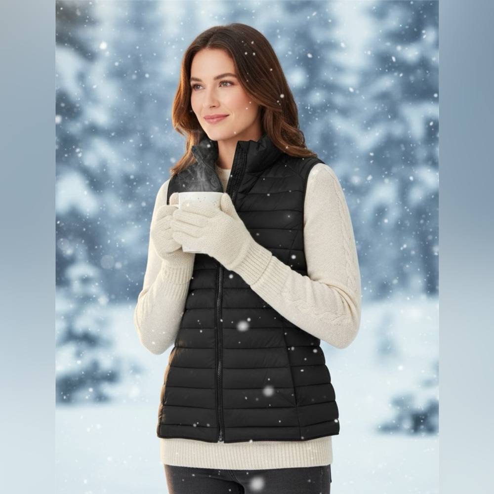 Massimo Dutti Black Tailored Quilted Vest. Ptp 16” lenght 21”